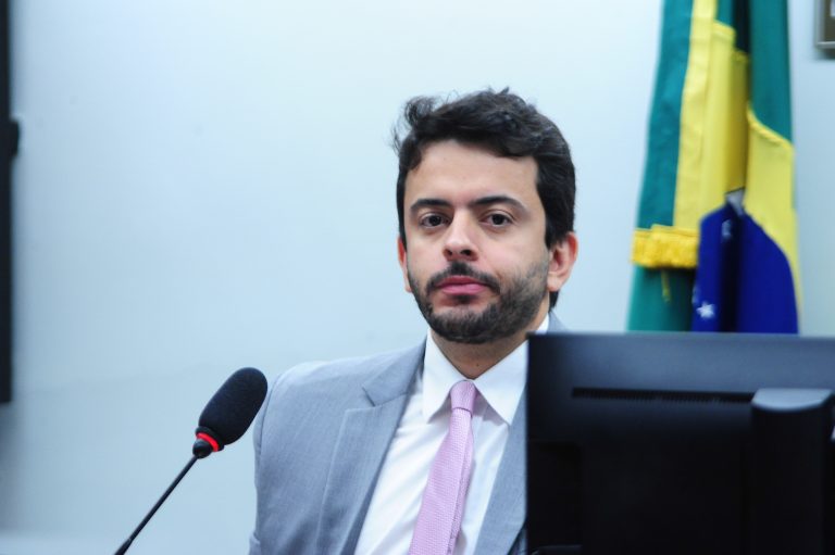 Comissão da Câmara aprova